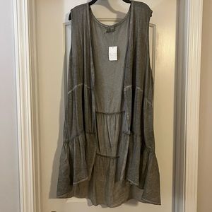 Sleeveless cardigan for tank top